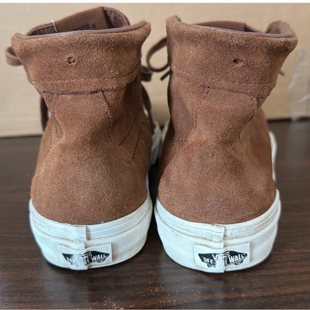 Vans Suede Brown High Top
Sk8 Mid Reissue Suede Sneakers
Men's 6 Women's 7.5 - Picture 6 of 9